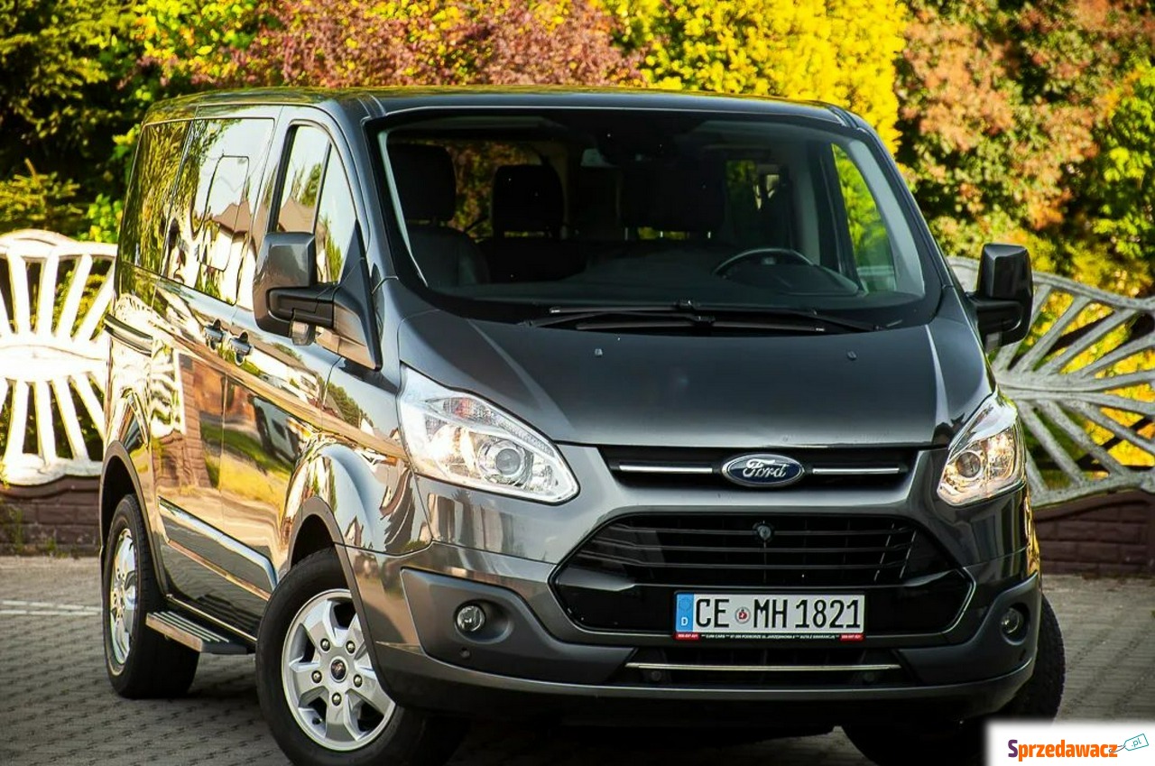 Ford Tourneo Custom 2017