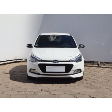 Hyundai i20  Hatchback 2018,  1.2 benzyna - Na sprzedaż za 37 999 zł - Łódź - zdjęcie 2