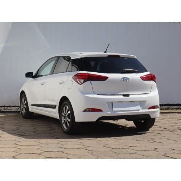 Hyundai i20  Hatchback 2018,  1.2 benzyna - Na sprzedaż za 37 999 zł - Łódź - zdjęcie 5