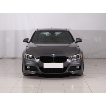 BMW Seria 3  Kombi 2013,  2.0 benzyna - Na sprzedaż za 37 999 zł - Pruszków - zdjęcie 2