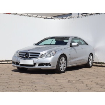 Mercedes - Benz E-klasa  Coupe/Sportowy 2011,  1.8 benzyna, automat - Na sprzedaż za 49 999 zł - Łódź - zdjęcie 3