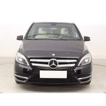 Mercedes - Benz B-klasa  SUV 2014,  1.5 diesel - Na sprzedaż za 37 999 zł - Bielany Wrocławskie - zdjęcie 2