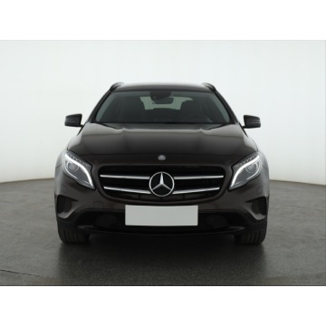 Mercedes - Benz GLA-klasa  SUV 2014,  2.0 benzyna, automat - Na sprzedaż za 69 499 zł - Piaseczno - zdjęcie 2