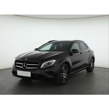 Mercedes - Benz GLA-klasa  SUV 2014,  2.0 benzyna, automat - Na sprzedaż za 69 499 zł - Piaseczno - zdjęcie 3
