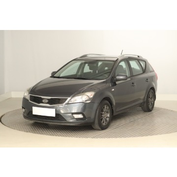 Kia Ceed  Kombi 2010,  1.4 benzyna - Na sprzedaż za 17 999 zł - Zabrze - zdjęcie 3