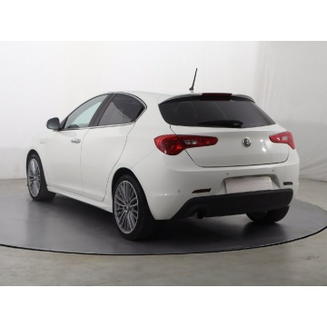 Alfa Romeo Giulietta  Hatchback 2012,  1.4 benzyna - Na sprzedaż za 34 999 zł - Katowice - zdjęcie 5