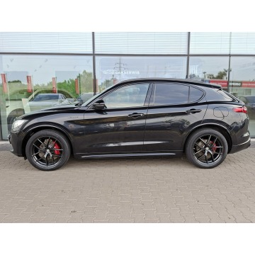 Alfa Romeo Stelvio  SUV 2021,  2.0 benzyna, automat - Na sprzedaż za 104 800 zł - Warszawa - zdjęcie 3