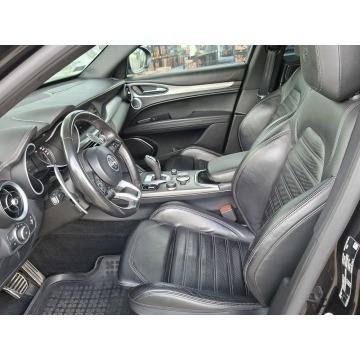 Alfa Romeo Stelvio  SUV 2021,  2.0 benzyna, automat - Na sprzedaż za 104 800 zł - Warszawa - zdjęcie 11