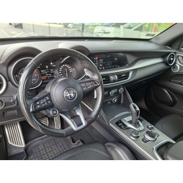 Alfa Romeo Stelvio  SUV 2021,  2.0 benzyna, automat - Na sprzedaż za 104 800 zł - Warszawa - zdjęcie 10