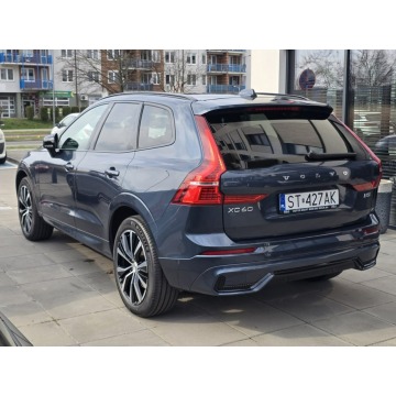 Volvo   SUV 2025,  2.0 benzyna, automat - Na sprzedaż za 209 900 zł - Tychy - zdjęcie 2