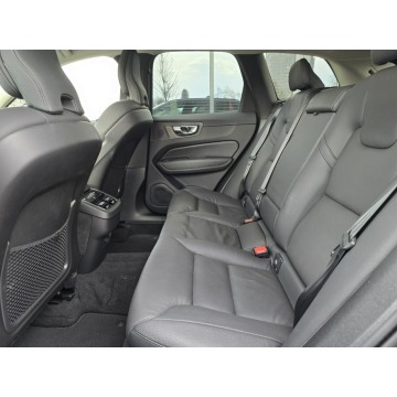 Volvo   SUV 2025,  2.0 benzyna, automat - Na sprzedaż za 209 900 zł - Tychy - zdjęcie 7