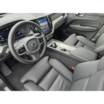 Volvo   SUV 2025,  2.0 benzyna, automat - Na sprzedaż za 209 900 zł - Tychy - zdjęcie 6