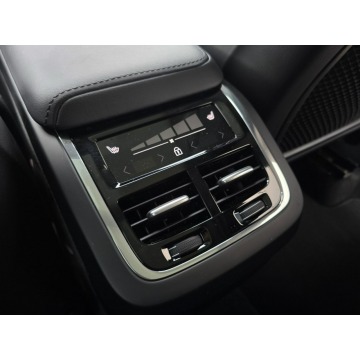 Volvo   SUV 2025,  2.0 benzyna, automat - Na sprzedaż za 209 900 zł - Tychy - zdjęcie 11