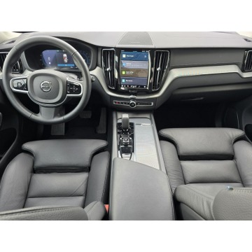 Volvo   SUV 2025,  2.0 benzyna, automat - Na sprzedaż za 209 900 zł - Tychy - zdjęcie 12