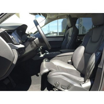 Volvo   SUV 2025,  2.0 hybryda, automat - Na sprzedaż za 318 500 zł - Tychy - zdjęcie 5