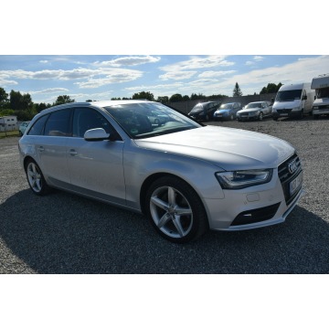 Audi A4  Kombi 2012,  2.0 benzyna - Na sprzedaż za 36 900 zł - Majdan Sieniawski - zdjęcie 10