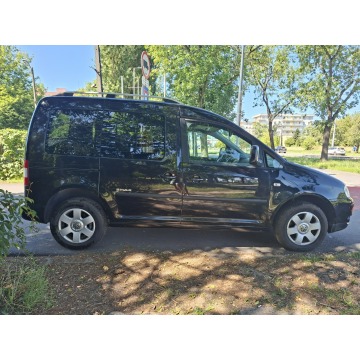 Volkswagen Caddy  Kombi 2010,  1.9 diesel, automat - Na sprzedaż za 30 900 zł - Łódź - zdjęcie 3