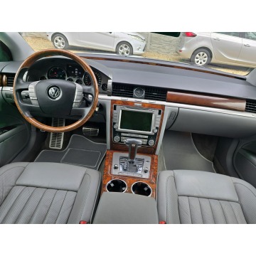 Volkswagen Phaeton  Sedan/Limuzyna 2011,  3.0 diesel - Na sprzedaż za 33 000 zł - Sosnowiec - zdjęcie 9