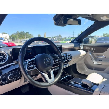 Mercedes - Benz   Sedan/Limuzyna 2020,  2.0 benzyna, automat - Na sprzedaż za 117 500 zł - Michałowice-Wieś - zdjęcie 10
