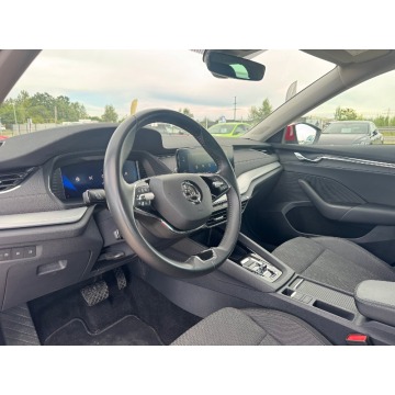 Skoda Octavia  Kombi 2023,  1.5 hybryda, automat - Na sprzedaż za 94 900 zł - Michałowice-Wieś - zdjęcie 10