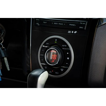 Isuzu D-Max  SUV 2015,  2.5 diesel, automat - Na sprzedaż za 67 900 zł - Ostrów Mazowiecka - zdjęcie 6