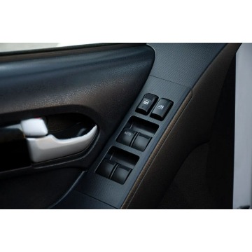 Isuzu D-Max  SUV 2015,  2.5 diesel, automat - Na sprzedaż za 67 900 zł - Ostrów Mazowiecka - zdjęcie 11
