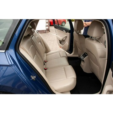 Skoda Superb  Kombi 2016,  2.0 diesel, automat - Na sprzedaż za 62 900 zł - Ostrów Mazowiecka - zdjęcie 6