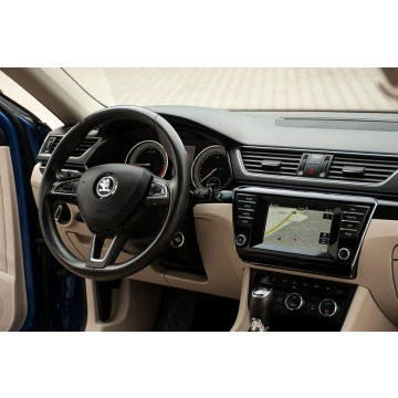 Skoda Superb  Kombi 2016,  2.0 diesel, automat - Na sprzedaż za 62 900 zł - Ostrów Mazowiecka - zdjęcie 8