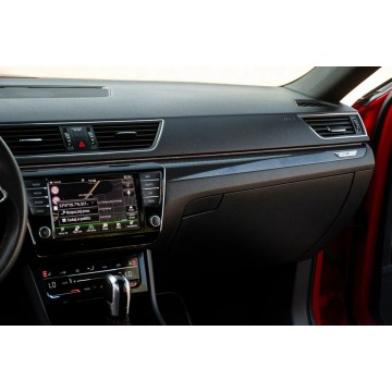 Skoda Superb  Kombi 2017,  2.0 diesel, automat - Na sprzedaż za 79 900 zł - Ostrów Mazowiecka - zdjęcie 10