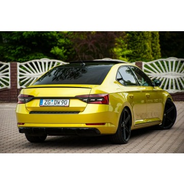 Skoda Superb  Sedan/Limuzyna 2019,  2.0 diesel, automat - Na sprzedaż za 105 500 zł - Ostrów Mazowiecka - zdjęcie 4