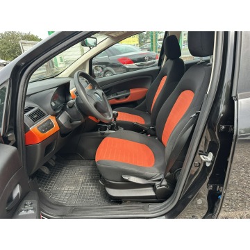 Fiat Grande Punto  Hatchback 2006,  1.4 benzyna - Na sprzedaż za 7 700,00 zł - Warszawa - zdjęcie 12