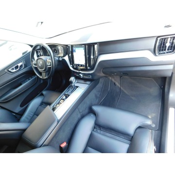 Volvo   SUV 2019,  2.0 diesel, automat - Na sprzedaż za 85 555 zł - Żyrardów - zdjęcie 7