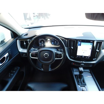 Volvo   SUV 2019,  2.0 diesel, automat - Na sprzedaż za 85 555 zł - Żyrardów - zdjęcie 8
