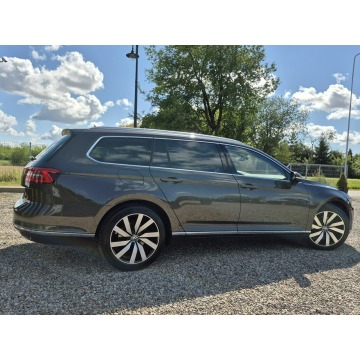 Volkswagen Passat  Kombi 2015,  2.0 diesel - Na sprzedaż za 49 900 zł - Łosino - zdjęcie 2