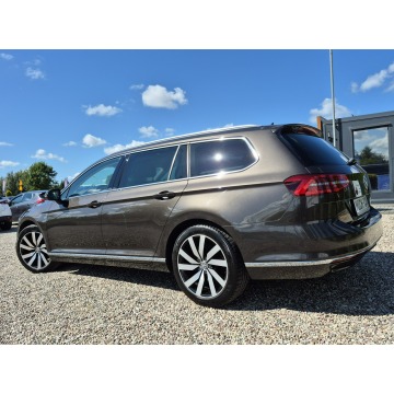 Volkswagen Passat  Kombi 2015,  2.0 diesel - Na sprzedaż za 49 900 zł - Łosino - zdjęcie 4
