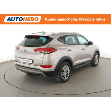 Hyundai Tucson  SUV 2017,  2.0 diesel, automat - Na sprzedaż za 61 100 zł - Warszawa - zdjęcie 7