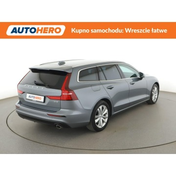 Volvo V60  Kombi 2018,  2.0 diesel - Na sprzedaż za 62 200 zł - Warszawa - zdjęcie 7