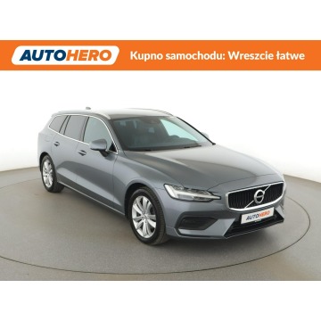 Volvo V60  Kombi 2018,  2.0 diesel - Na sprzedaż za 62 200 zł - Warszawa - zdjęcie 10