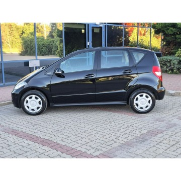 Mercedes - Benz A-klasa  Hatchback 2011,  1.7 benzyna - Na sprzedaż za 15 999 zł - Warszawa - zdjęcie 2