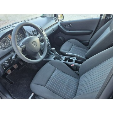 Mercedes - Benz A-klasa  Hatchback 2011,  1.7 benzyna - Na sprzedaż za 15 999 zł - Warszawa - zdjęcie 5