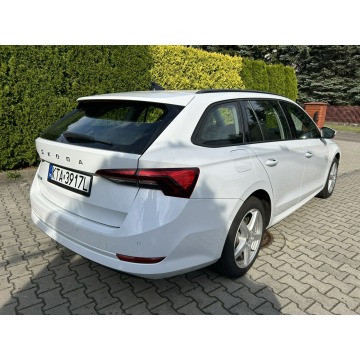 Skoda Octavia  Kombi 2021,  2.0 diesel, automat - Na sprzedaż za 66 800 zł - Tarnów - zdjęcie 4