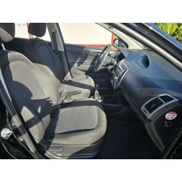 Hyundai i20  Hatchback 2014,  1.2 benzyna - Na sprzedaż za 19 900 zł - Nasiegniewo - zdjęcie 11