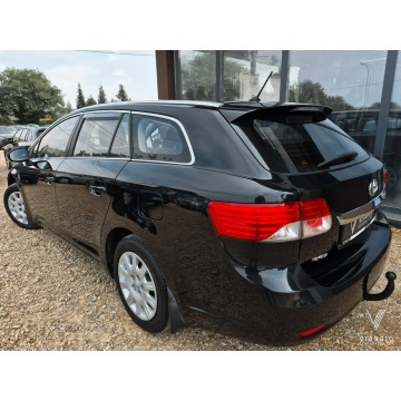 Toyota Avensis  Kombi 2012,  1.8 benzyna - Na sprzedaż za 26 000 zł - Tychy - zdjęcie 5