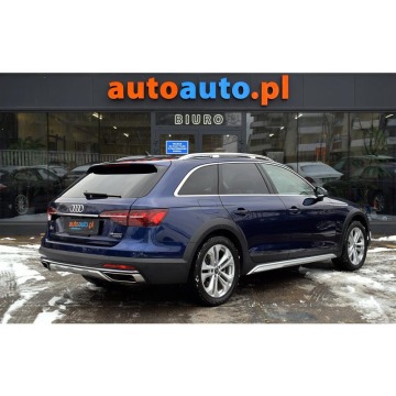 Audi A4  Kombi 2022,  2.0 benzyna, automat - Na sprzedaż za 137 900 zł - Warszawa - zdjęcie 4