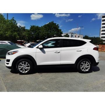 Hyundai Tucson  Terenowy 2019,  2.0 benzyna, automat - Na sprzedaż za 47 900 zł - Warszawa - zdjęcie 7