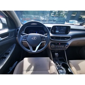 Hyundai Tucson  Terenowy 2019,  2.0 benzyna, automat - Na sprzedaż za 47 900 zł - Warszawa - zdjęcie 8