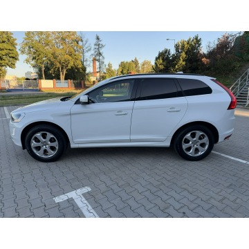 Volvo   SUV 2013,  2.0 diesel - Na sprzedaż za 46 900 zł - Końskie - zdjęcie 7