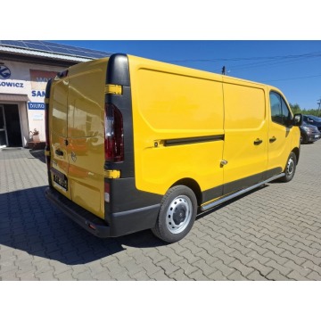 Opel Vivaro 2018,  1.6 - Na sprzedaż za 27 200 zł - Malutkie - zdjęcie 4