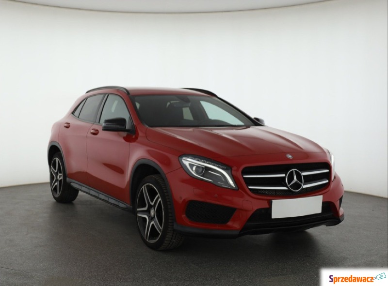 Mercedes - Benz GLA-klasa  SUV 2016,  2.0 benzyna, automat - Na sprzedaż za 74 999 zł - Katowice