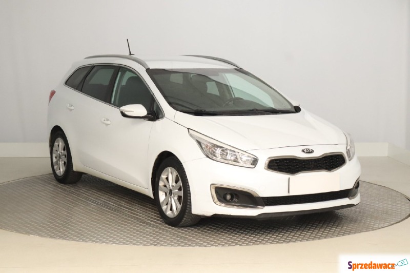 Kia Ceed  Kombi 2016,  1.6 diesel, automat - Na sprzedaż za 25 999 zł - Zabrze